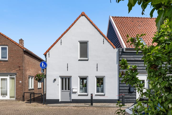 Achterweg 16 in Ouddorp foto