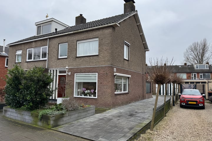 Achterwillenseweg 56 in Gouda foto