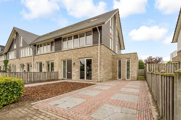 Achtknoop 42 in Almere foto