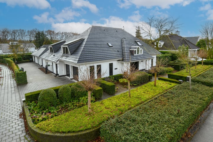 Ad Luijkxlaan 1 in Eindhoven foto