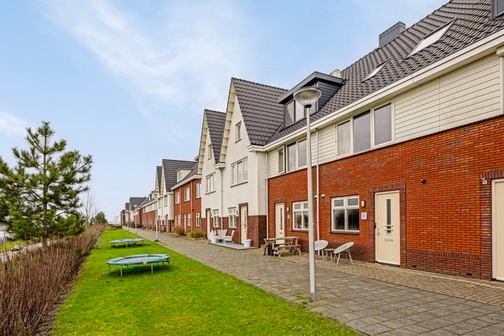 Ad van der Steurzoom 36 in Bergschenhoek foto