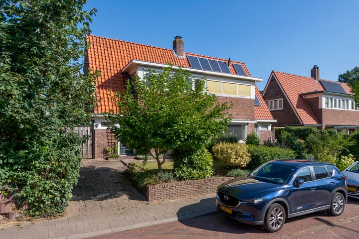 Adama van Scheltemastraat 12 in Arnhem