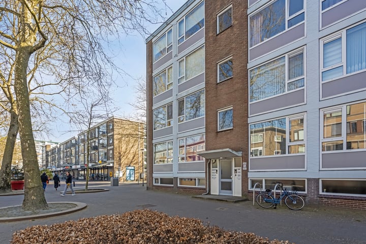 Adelaarslaan 249 in Apeldoorn foto