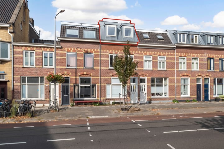 Adelaarstraat 56B in Utrecht foto