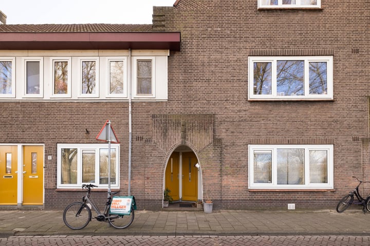 Adelaarsweg 101-H in Amsterdam foto