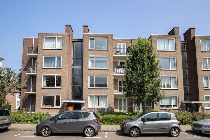 Adelbert van Scharnlaan G 45 in Maastricht foto