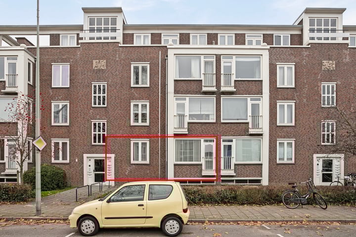 Adelbert van Scharnlaan H 40 in Maastricht foto
