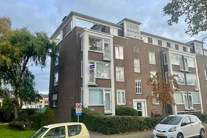 Adelbert van Scharnlaan H 45 in Maastricht foto