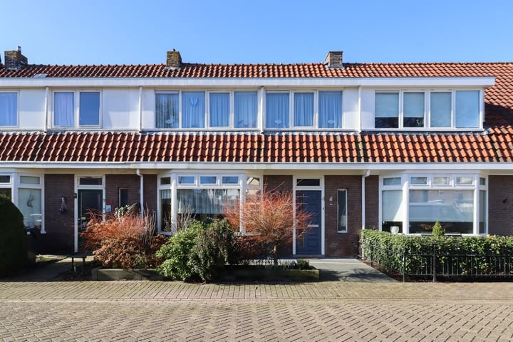 Adm Stellingwerffstraat 4 in Harlingen