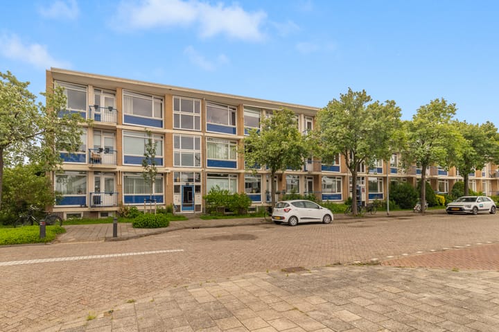 Admiraal de Ruyterlaan 13 in Castricum