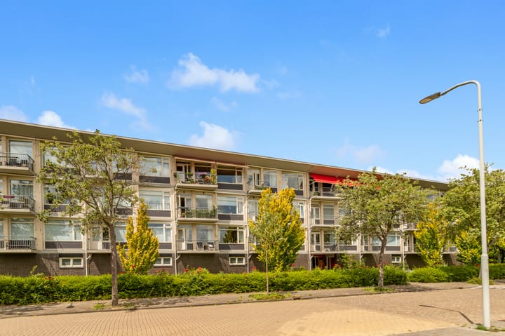 Admiraal de Ruyterlaan 20 in Castricum
