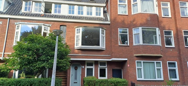 Admiraal de Ruyterlaan 52b in Groningen foto