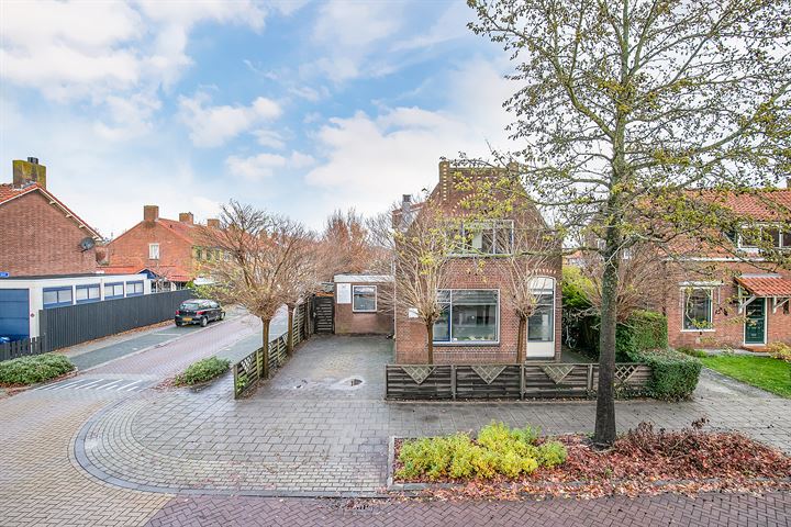 Admiraal de Ruyterstraat 90 in Oud-Beijerland foto