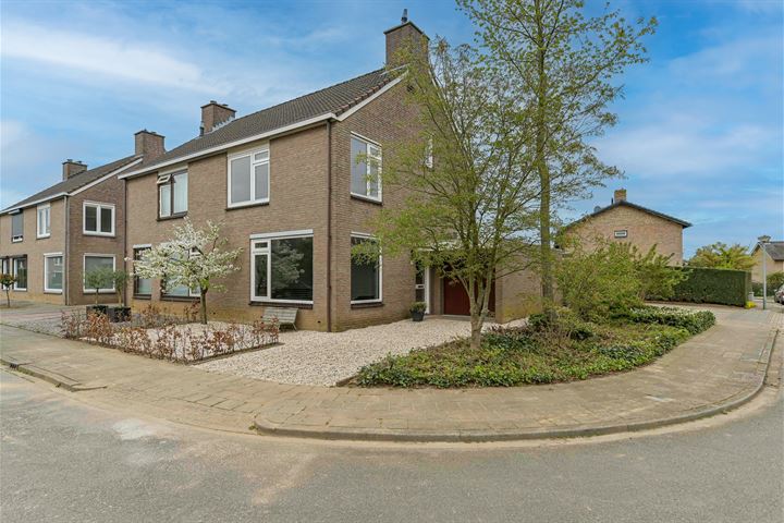 Admiraal Helfrichstraat 14 in Herten foto