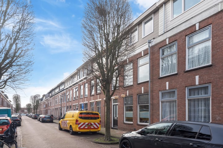 Adriaan Loosjesstraat 24 in Haarlem foto