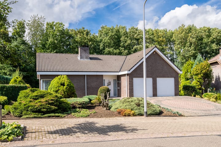 Adriaen Brouwerstraat 42 in Kerkrade