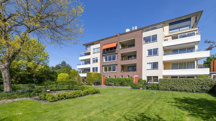 Aetsveldselaan 21 in Weesp foto