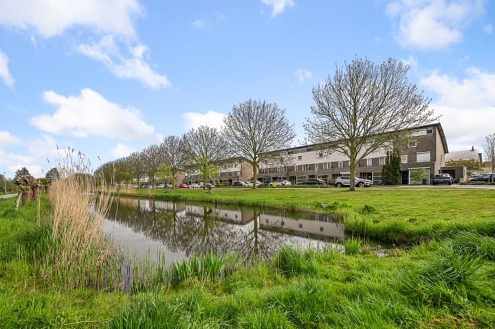 Afrikalaan 177 in Alphen aan den Rijn foto