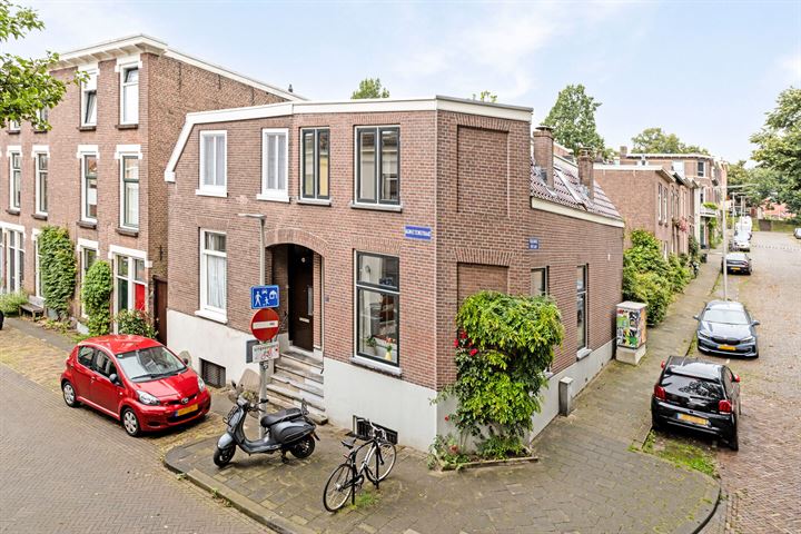 Agnietenstraat 2 in Arnhem foto