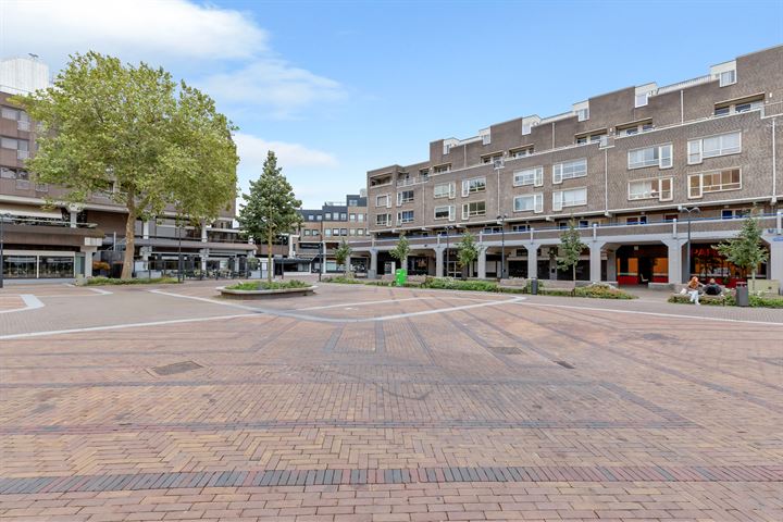 Agorahof 107 in Lelystad foto