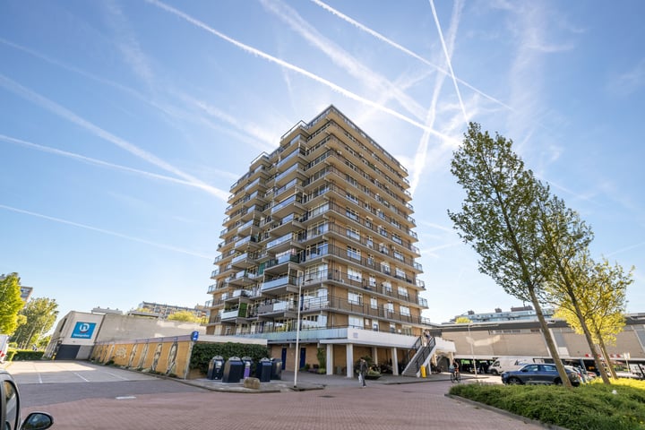 Aïdaplein 28 in Alphen aan den Rijn foto