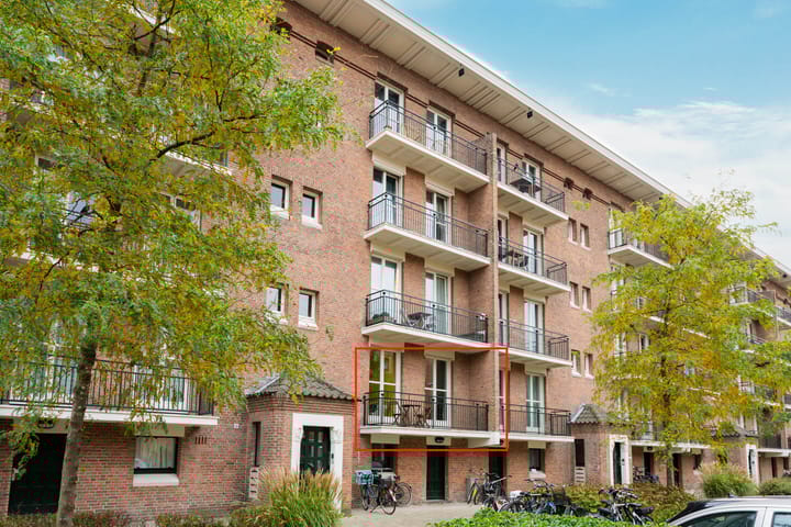 Akbarstraat 32A in Amsterdam