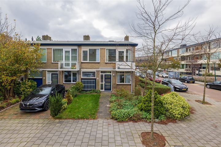 Akeleilaan 10 in Oegstgeest foto