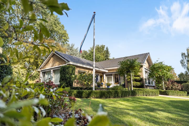 Akeleilaan 79 in Zwijndrecht foto