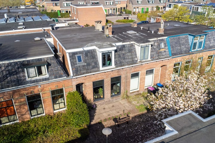 Akeleistraat 5 in Leeuwarden foto