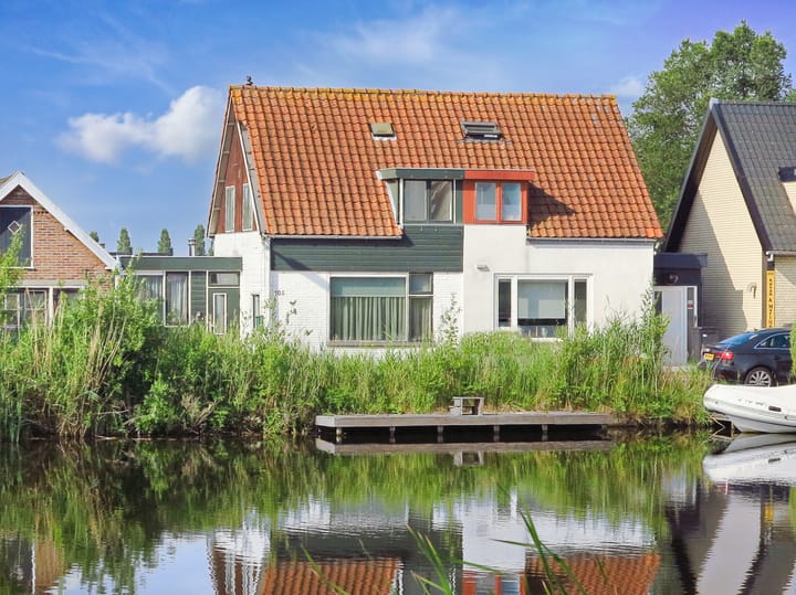 Akerdijk 105 in Lijnden