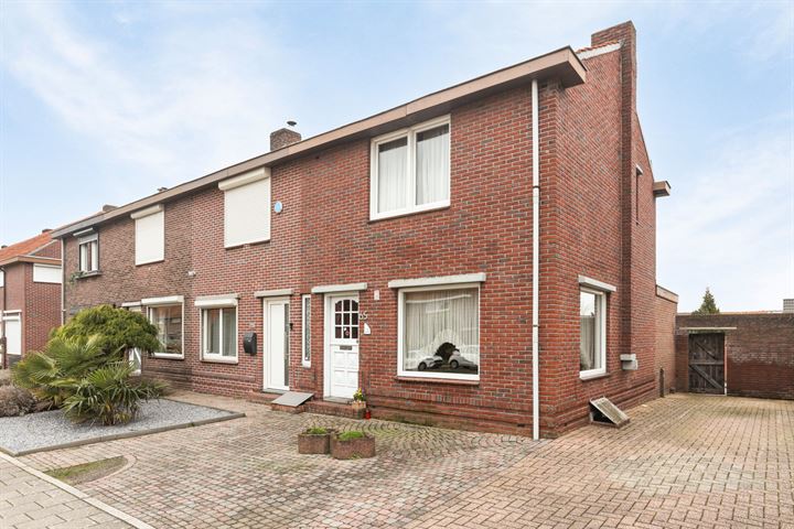 Akerstraat 65 in Brunssum foto