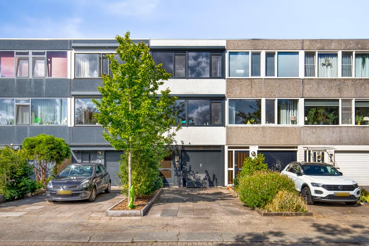 Akkerdistel 15 in Rotterdam foto