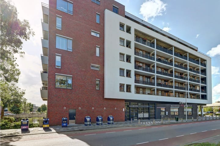 Akkerdonk 46 in Spijkenisse foto