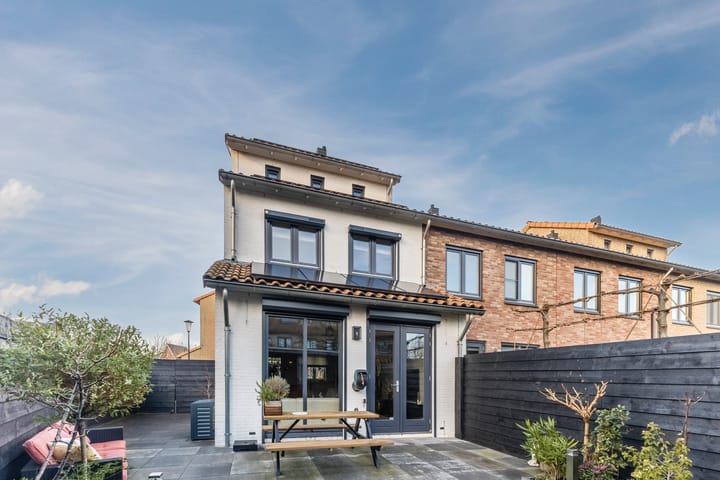 Akkerland 11 in Assendelft foto