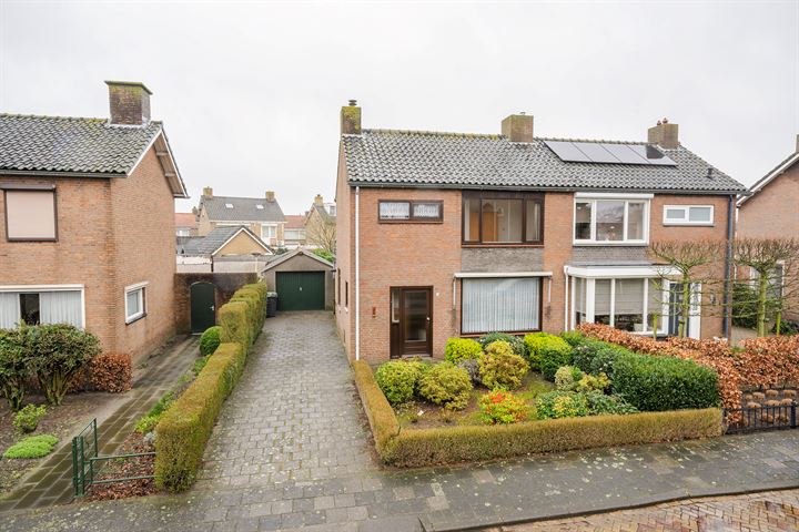 Akkerlingen 15 in Hoeven foto