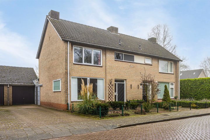 Akkerstraat 4 in Gemonde foto
