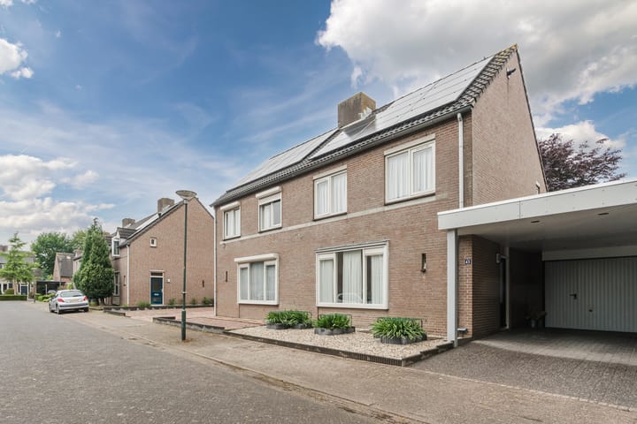 Akkerwinde 43 in Hapert foto