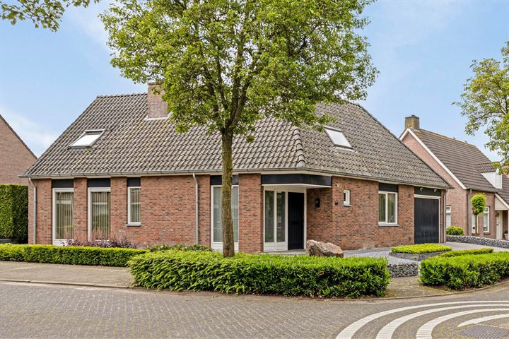 Akkerwinde 48 in Hapert foto