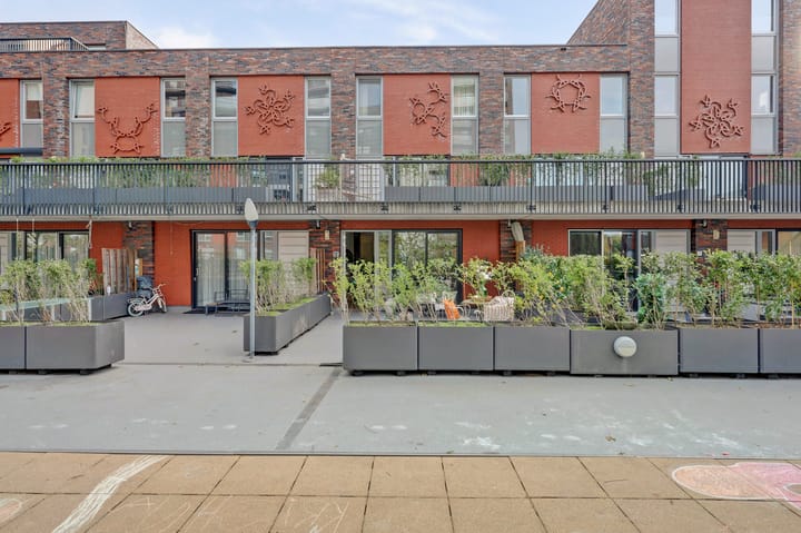 Akropolishof 12 in Delft foto