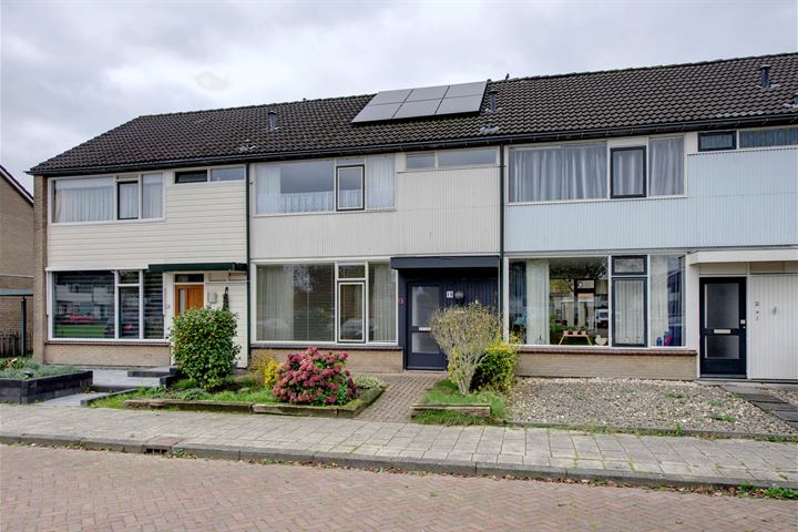 Albardaplein 15 in Hoogezand foto