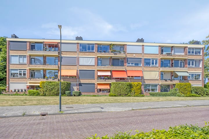 Albardastraat 28 in Apeldoorn foto