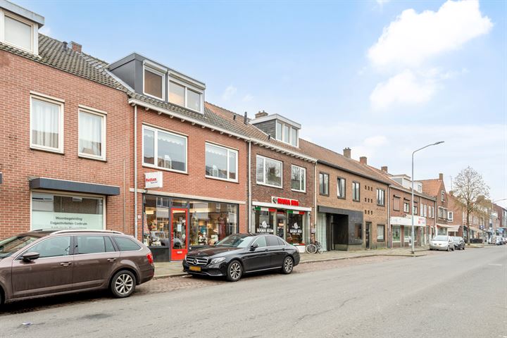 Alberdingk Thijmstraat 41 in Venlo foto