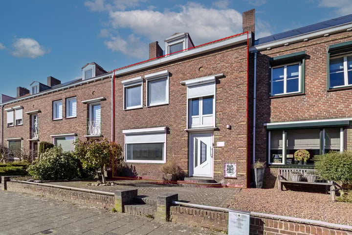 Alberdingk Thijmstraat 8 in Venlo foto