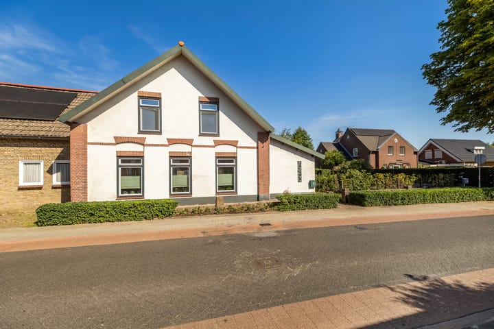 Albers Pistoriusstraat 3 in Aarle-Rixtel foto