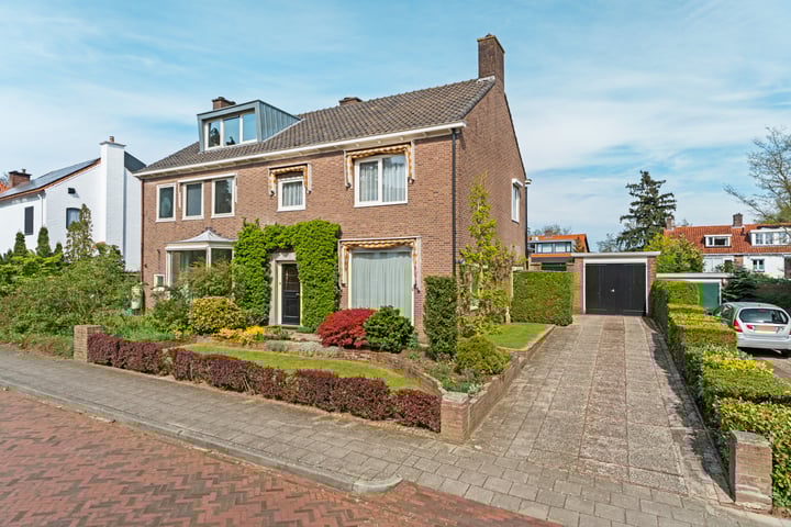 Albert Cuypstraat 16 in Arnhem foto