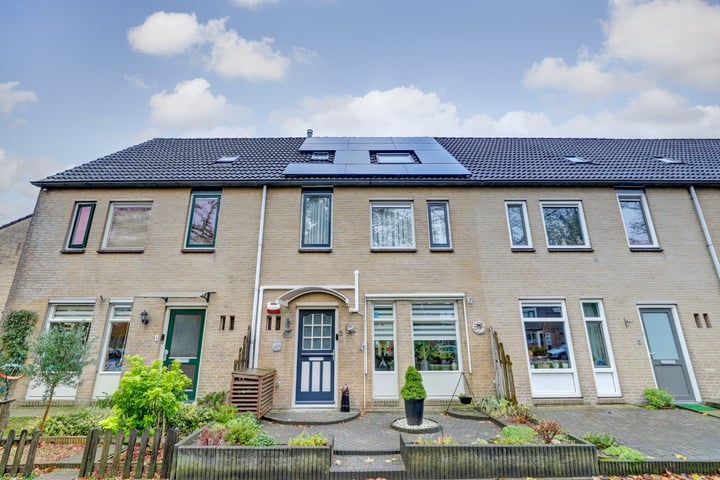 Albert Cuypstraat 3 in Ede foto
