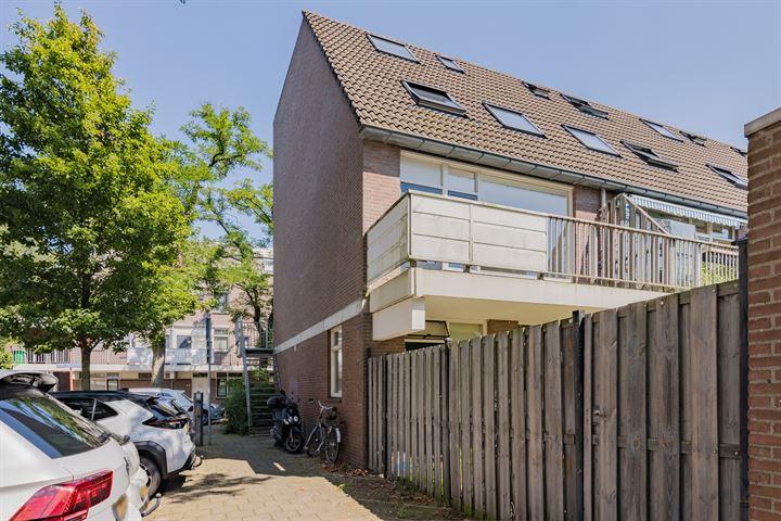 Albert Rousselstraat 45 in 's-Gravenhage foto