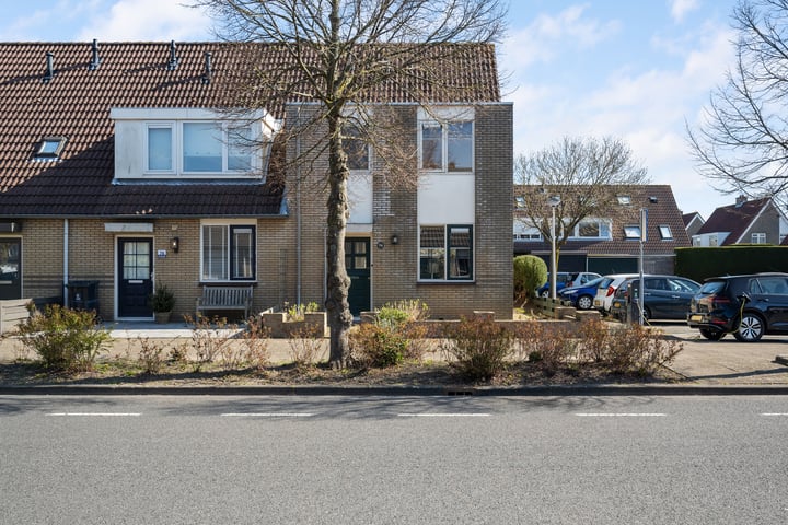 Foto van woning Albert Schweitzerlaan 74, Hellevoetsluis