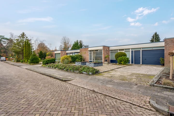 Foto van woning Albert Schweitzerplantsoen 11, Roden