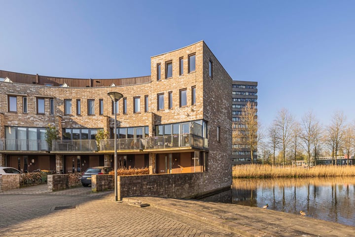 Albert Schweitzerstraat 2 in Veenendaal foto